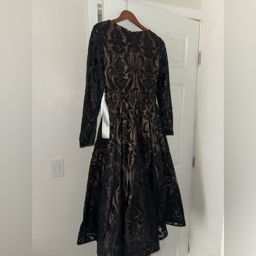 Mac Duggal formal sequined Dress - Picture 5 of 6